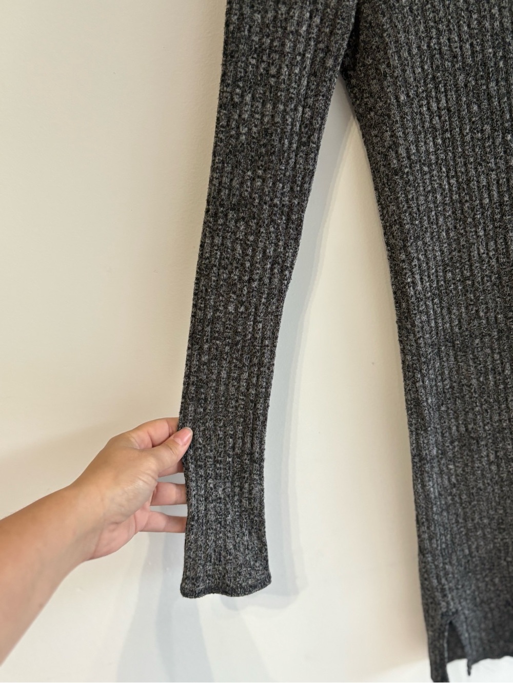 Wilfred Free Aritzia Grey Ribbed Mock Neck Sweater Dress XS - Picture 4 of 8